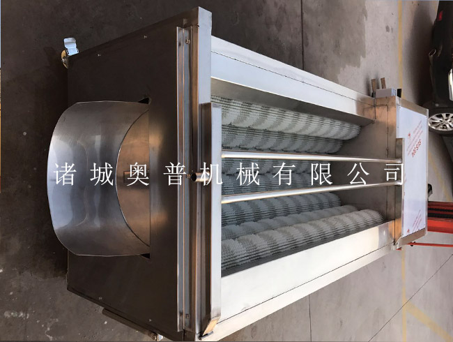 Wool roller cleaning machine